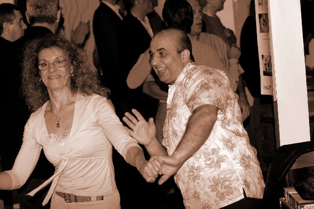 min 2006 12 15 beaune boogie 253 sepia